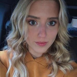 Meet your Posher, Tessa